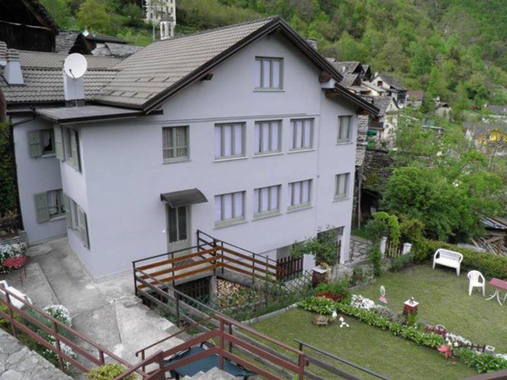 Casa Vacanza Pizzo Camino Calasca-Castiglione Extérieur photo